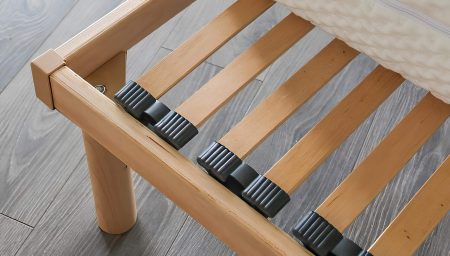 Aký rošt vložiť do postele: lamelový alebo latkový?